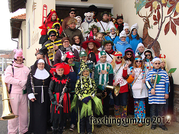 Fotos vom Faschingsumzug 2012 in Heufurth, Pleissing und Waschbach.